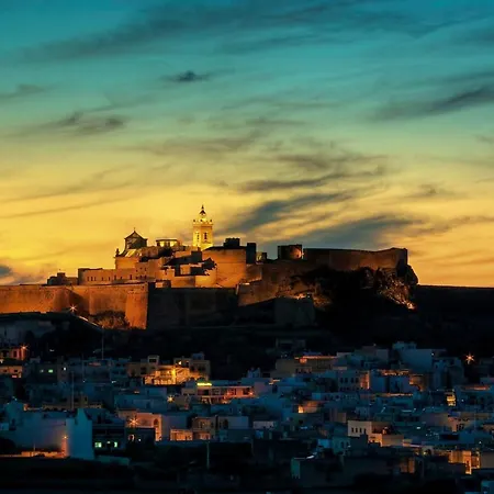 Dgolden Views Farmhouse * Xagħra