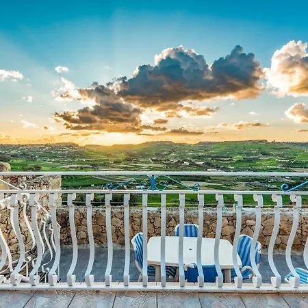 Dgolden Views Farmhouse בית נופש