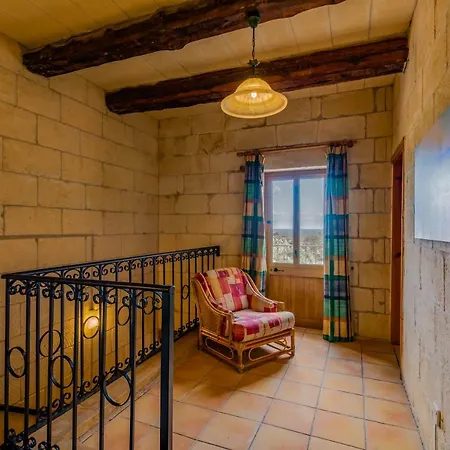 בית נופש Dgolden Views Farmhouse *
